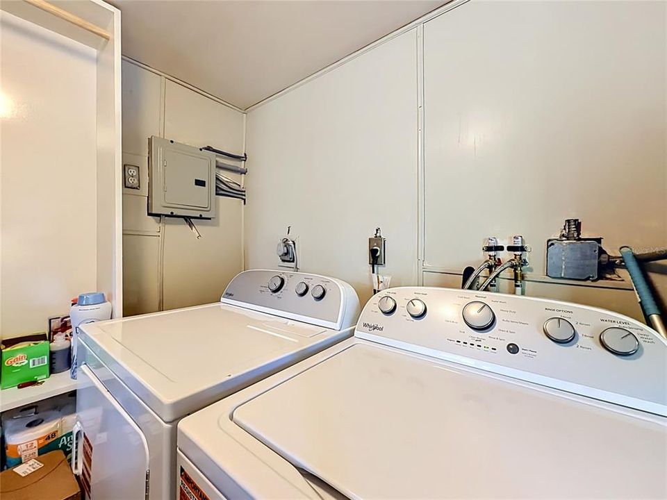 En Venta: $225,000 (2 camas, 1 baños, 830 Pies cuadrados)