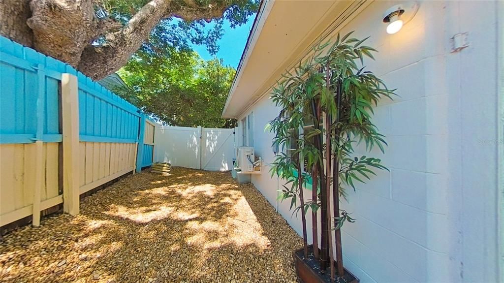 En Venta: $225,000 (2 camas, 1 baños, 830 Pies cuadrados)