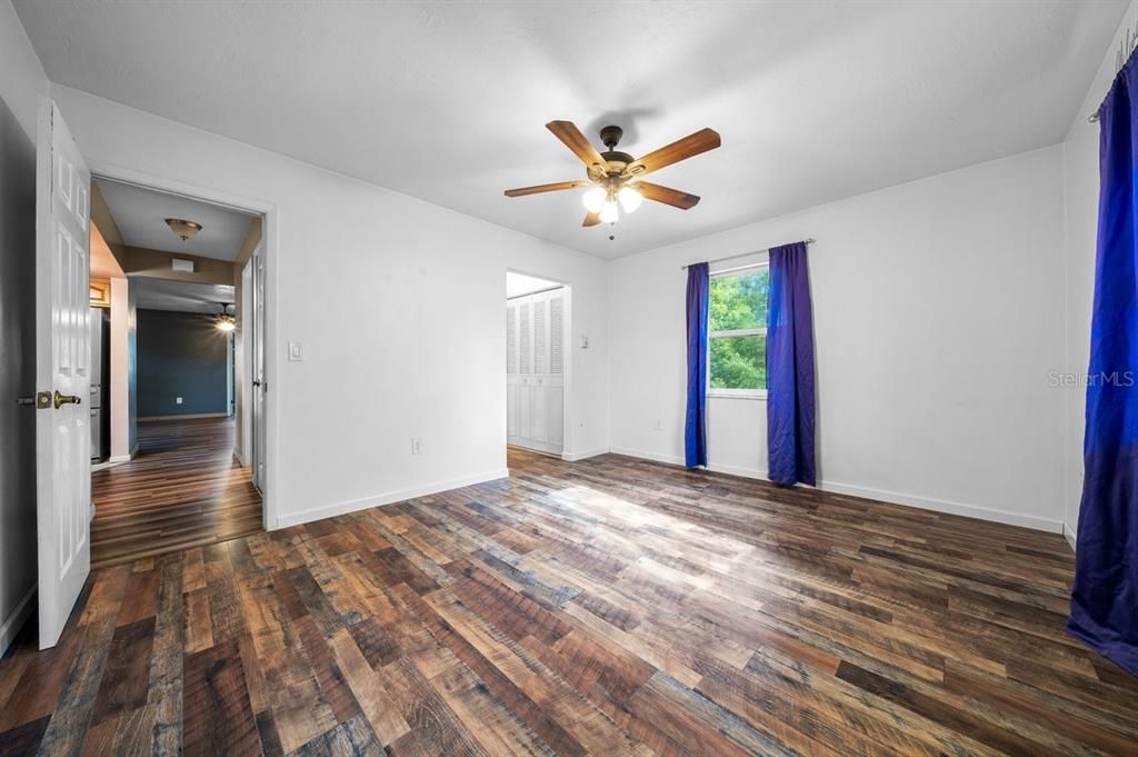 For Rent: $1,800 (3 beds, 2 baths, 1411 Square Feet)