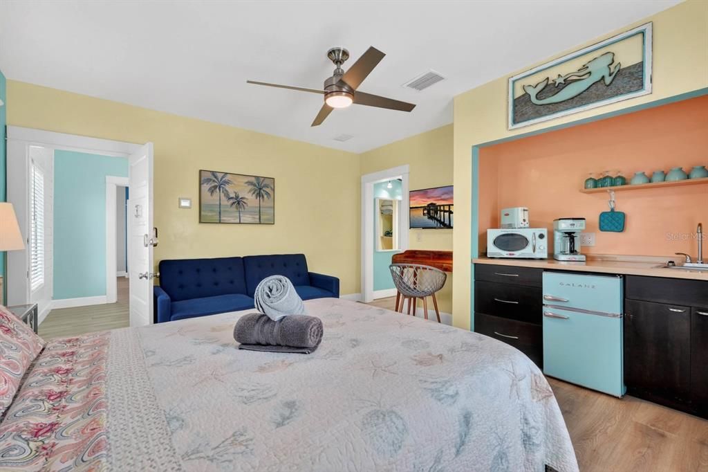 For Sale: $1,599,000 (5 beds, 6 baths, 3080 Square Feet)