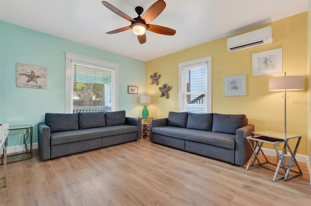 For Sale: $1,599,000 (5 beds, 6 baths, 3080 Square Feet)