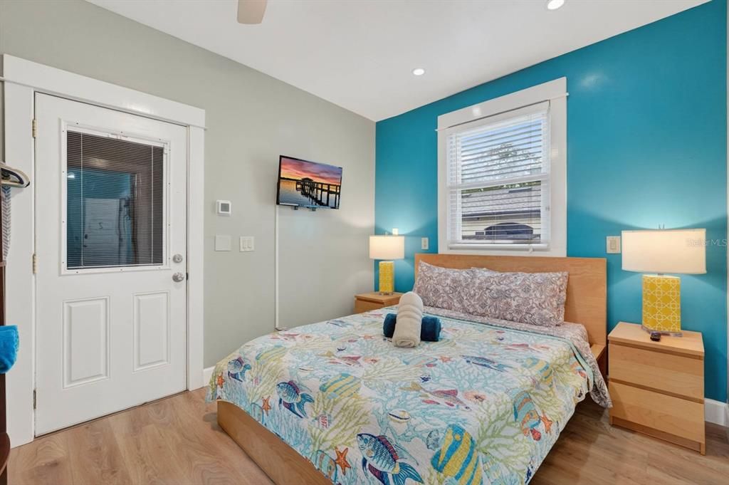 For Sale: $1,599,000 (5 beds, 6 baths, 3080 Square Feet)