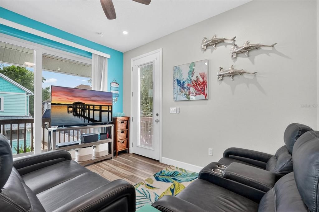 For Sale: $1,599,000 (5 beds, 6 baths, 3080 Square Feet)