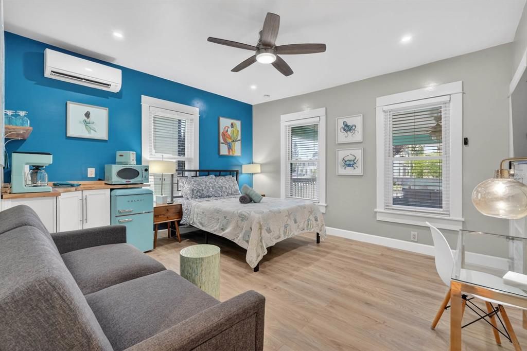For Sale: $1,599,000 (5 beds, 6 baths, 3080 Square Feet)