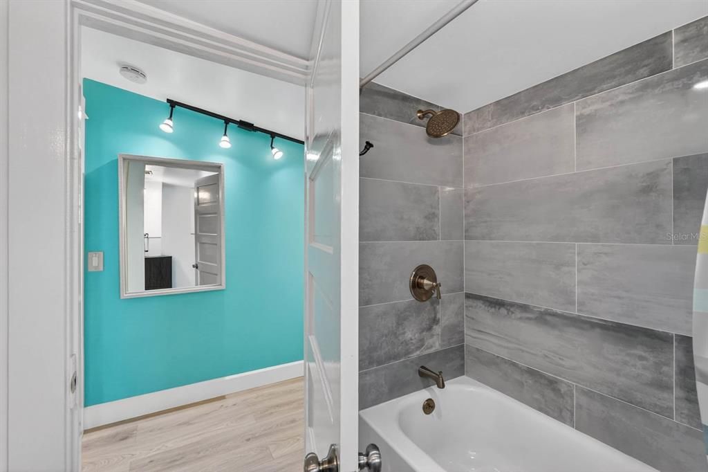 For Sale: $1,599,000 (5 beds, 6 baths, 3080 Square Feet)