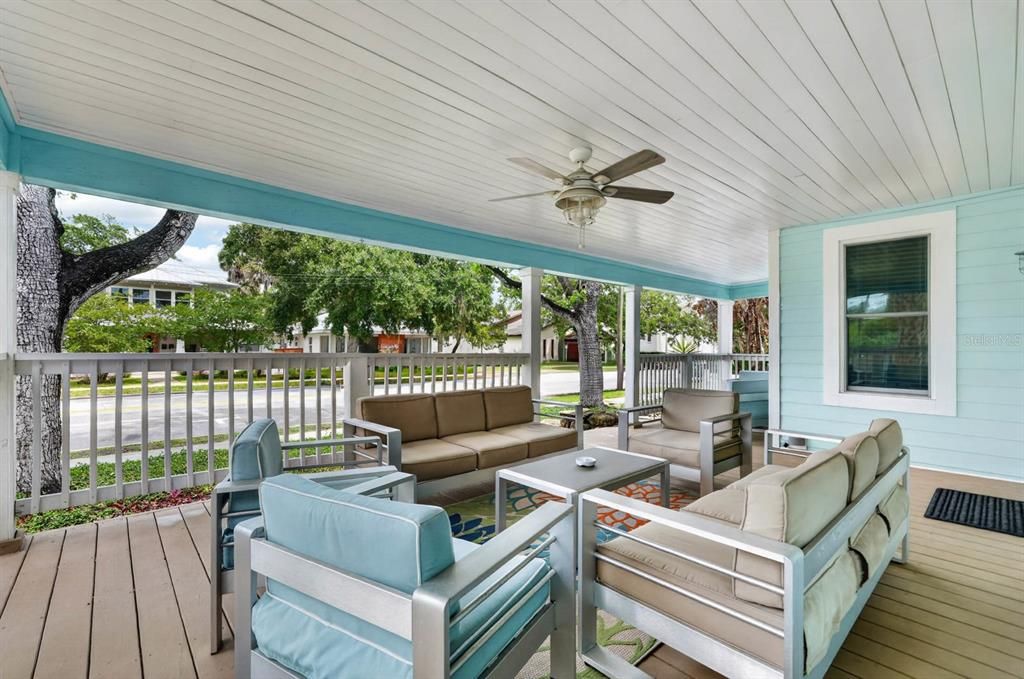 For Sale: $1,599,000 (5 beds, 6 baths, 3080 Square Feet)