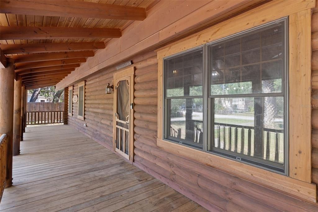 Active With Contract: $230,800 (2 beds, 2 baths, 1215 Square Feet)