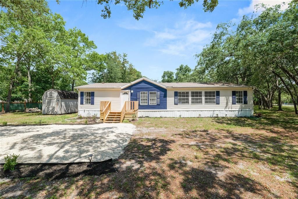 Activo con contrato: $299,000 (3 camas, 2 baños, 1860 Pies cuadrados)