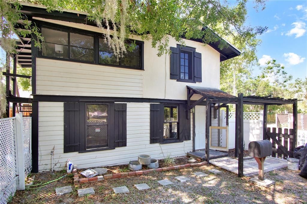 В аренду: $1,095 (1 спален, 1 ванн, 440 Квадратных фут)