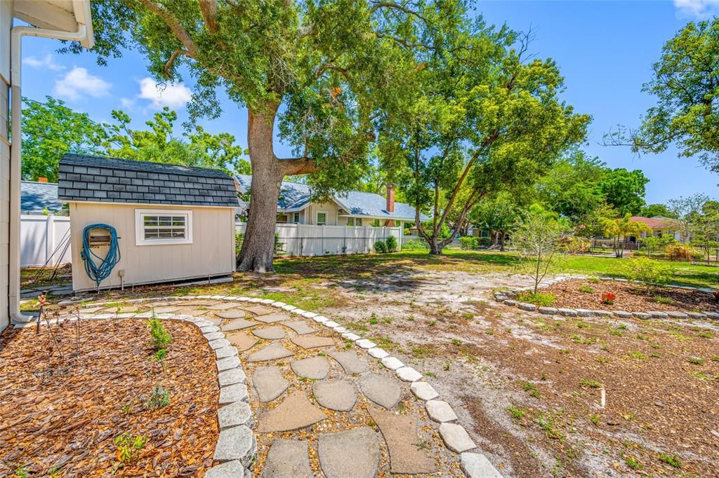 For Sale: $570,000 (4 beds, 0 baths, 1280 Square Feet)