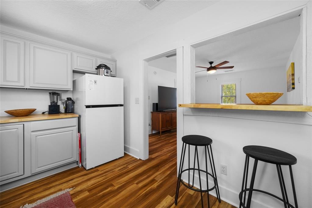 For Sale: $570,000 (4 beds, 0 baths, 1280 Square Feet)