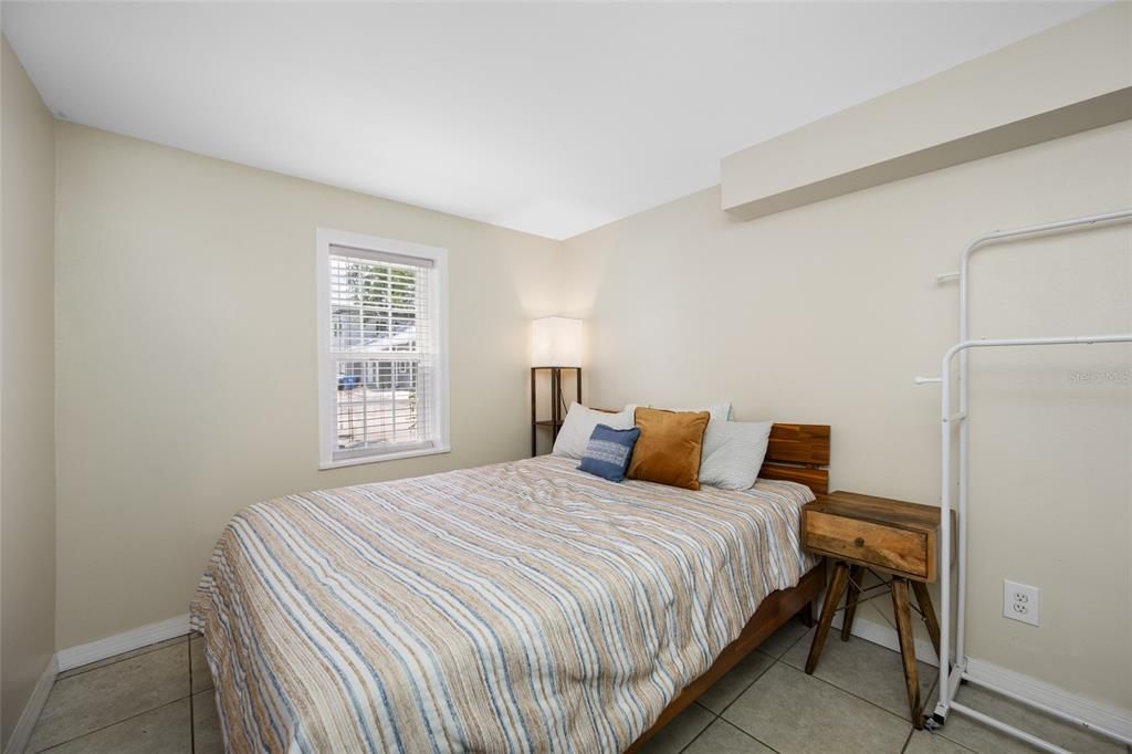 For Sale: $570,000 (4 beds, 0 baths, 1280 Square Feet)