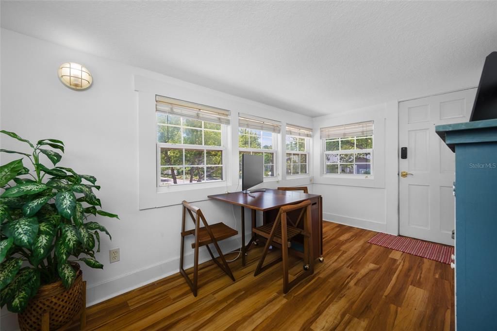 For Sale: $570,000 (4 beds, 0 baths, 1280 Square Feet)
