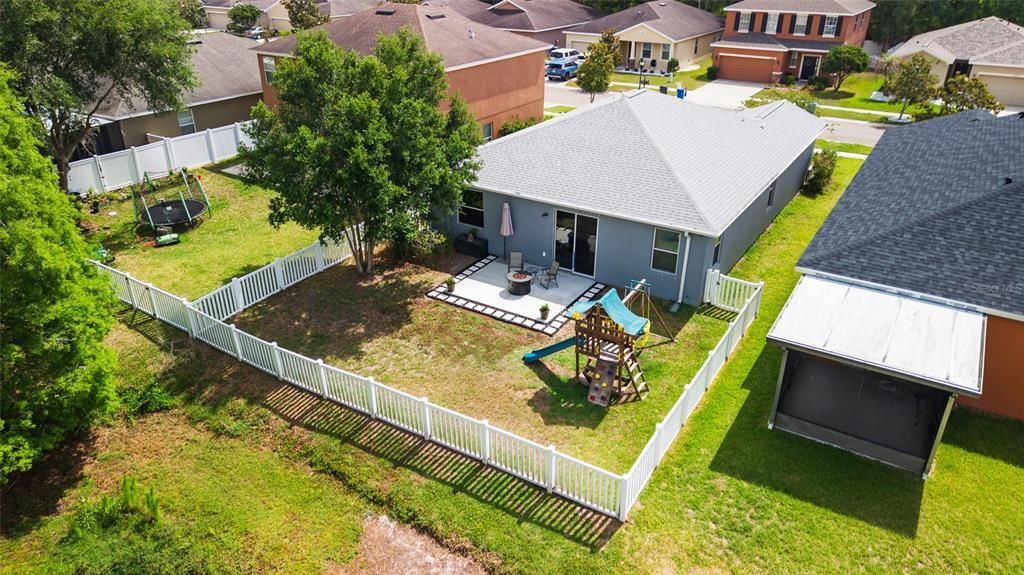 For Sale: $339,990 (3 beds, 2 baths, 1598 Square Feet)