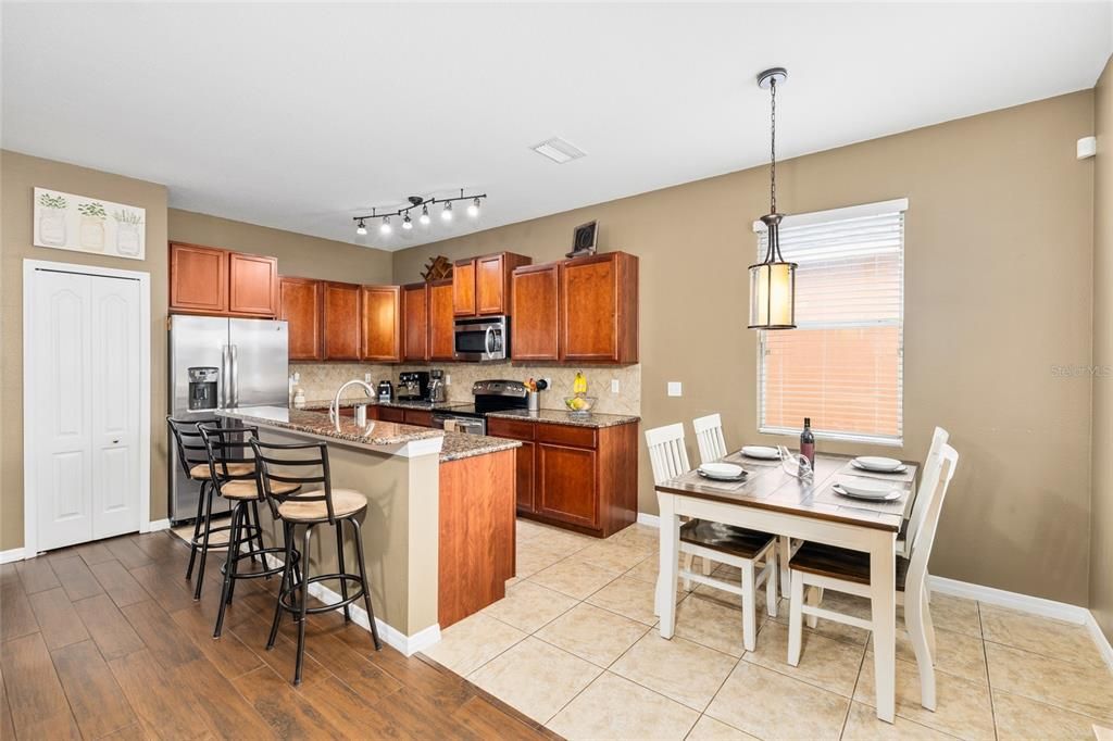 For Sale: $339,990 (3 beds, 2 baths, 1598 Square Feet)