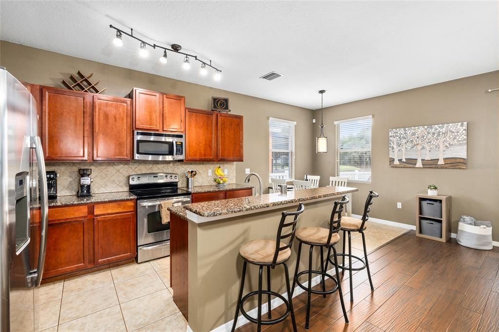For Sale: $339,990 (3 beds, 2 baths, 1598 Square Feet)