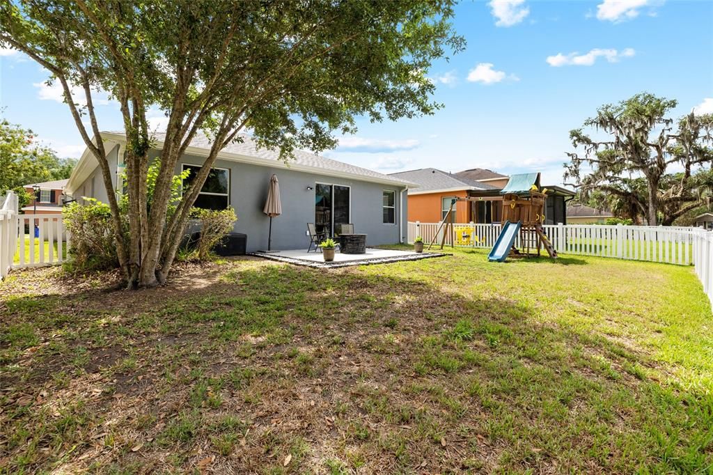 For Sale: $339,990 (3 beds, 2 baths, 1598 Square Feet)
