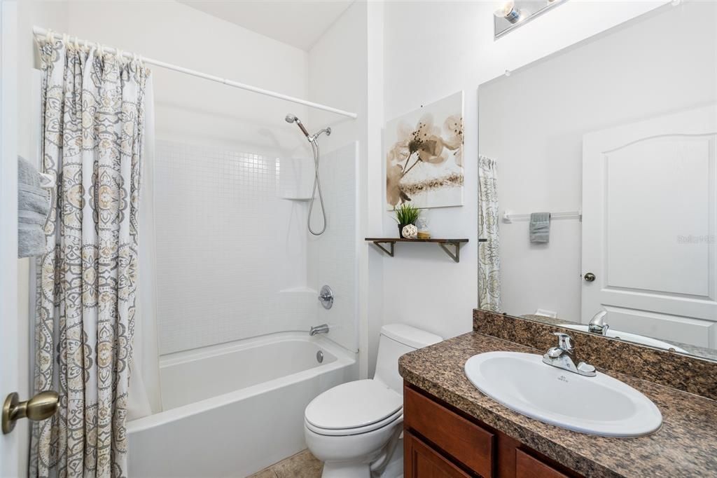 For Sale: $339,990 (3 beds, 2 baths, 1598 Square Feet)