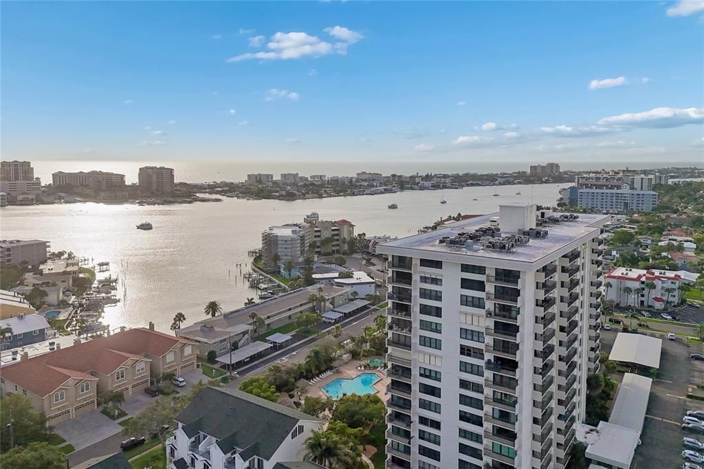 En Venta: $259,900 (2 camas, 2 baños, 1240 Pies cuadrados)