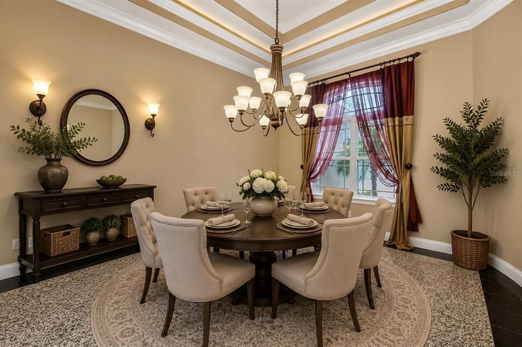 For Sale: $1,587,000 (5 beds, 4 baths, 4612 Square Feet)