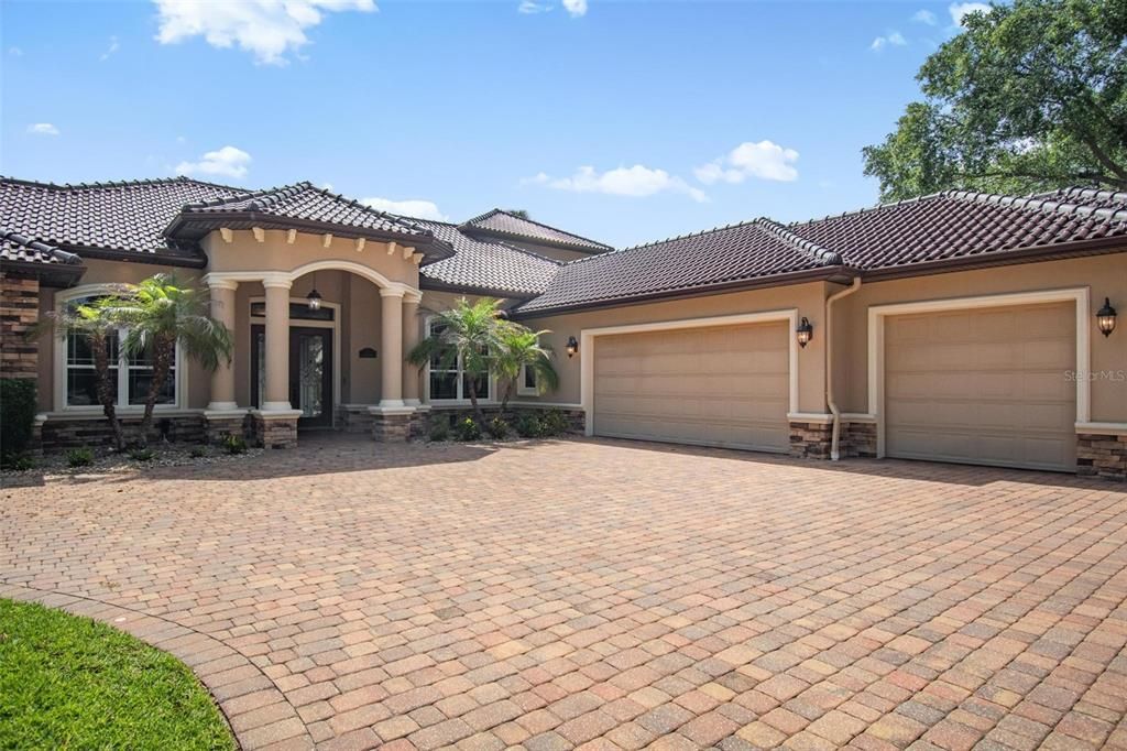 For Sale: $1,587,000 (5 beds, 4 baths, 4612 Square Feet)