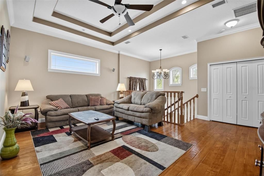 For Sale: $1,587,000 (5 beds, 4 baths, 4612 Square Feet)