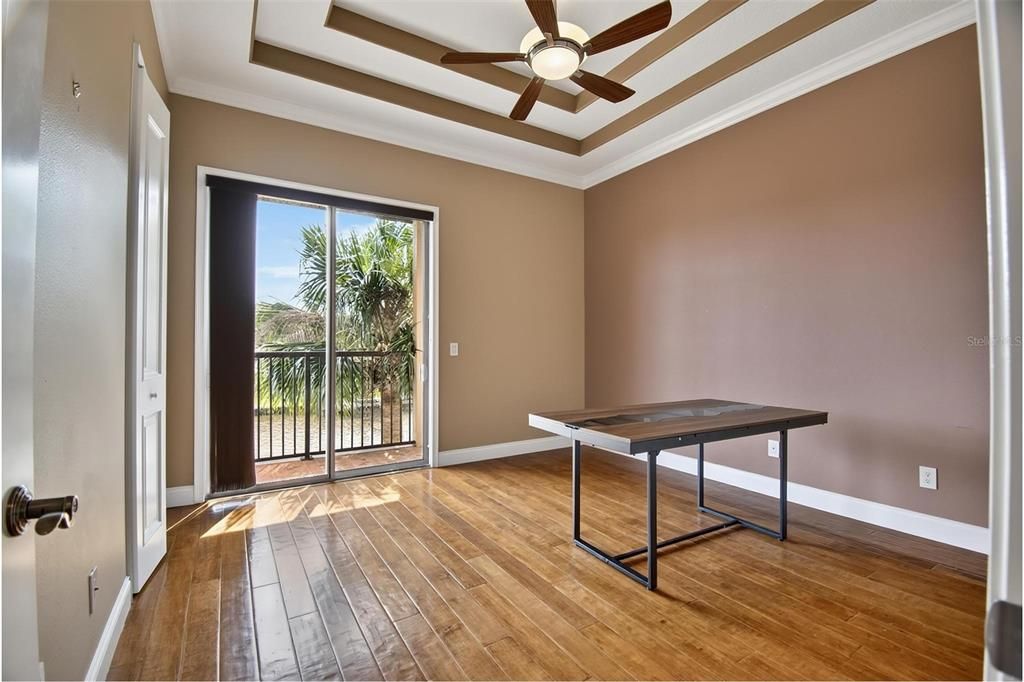 For Sale: $1,587,000 (5 beds, 4 baths, 4612 Square Feet)