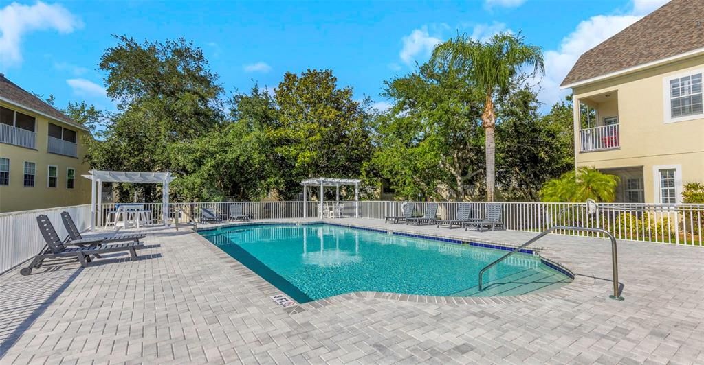 En Venta: $425,000 (3 camas, 3 baños, 2929 Pies cuadrados)