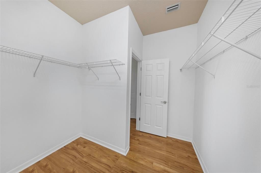 En Venta: $425,000 (3 camas, 3 baños, 2929 Pies cuadrados)