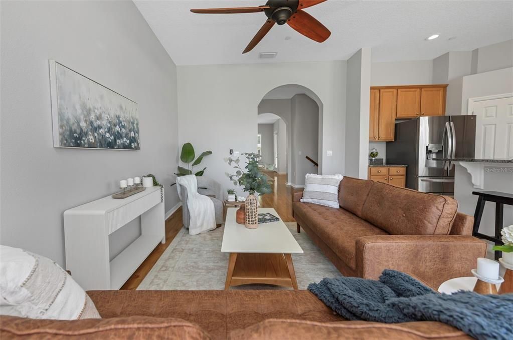 En Venta: $425,000 (3 camas, 3 baños, 2929 Pies cuadrados)