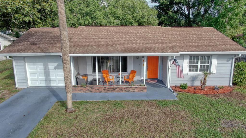 For Sale: $214,900 (2 beds, 2 baths, 1259 Square Feet)