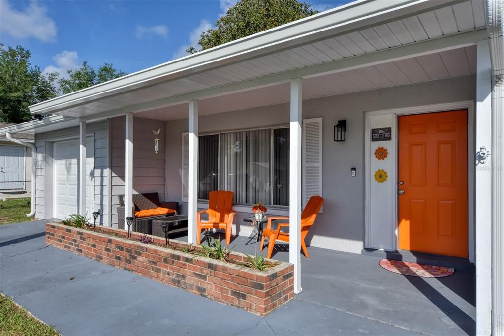 For Sale: $214,900 (2 beds, 2 baths, 1259 Square Feet)