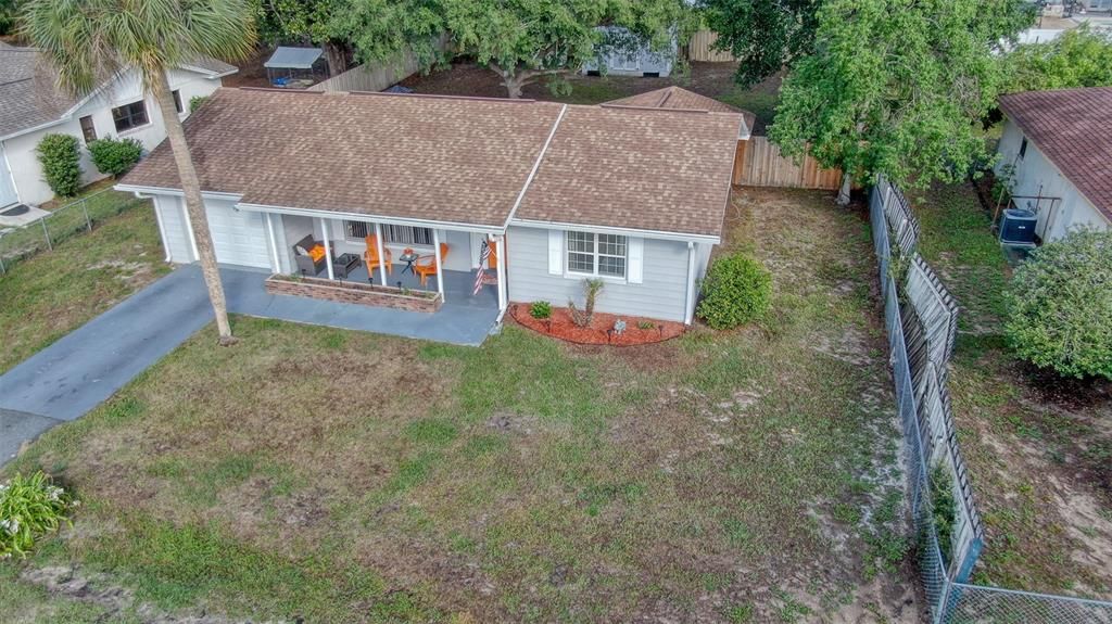 For Sale: $214,900 (2 beds, 2 baths, 1259 Square Feet)