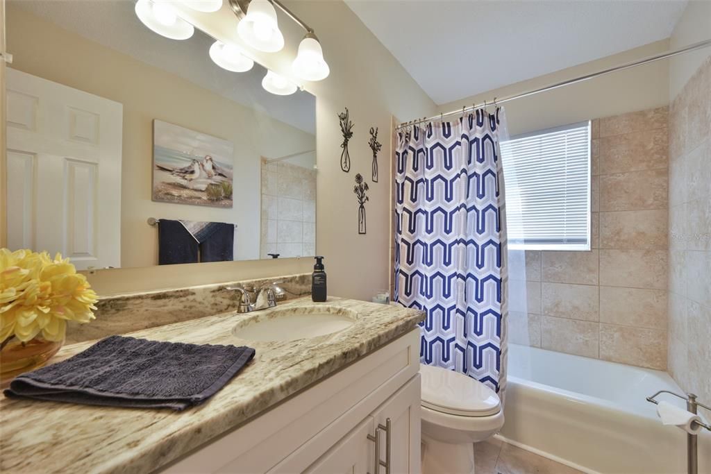 For Sale: $214,900 (2 beds, 2 baths, 1259 Square Feet)