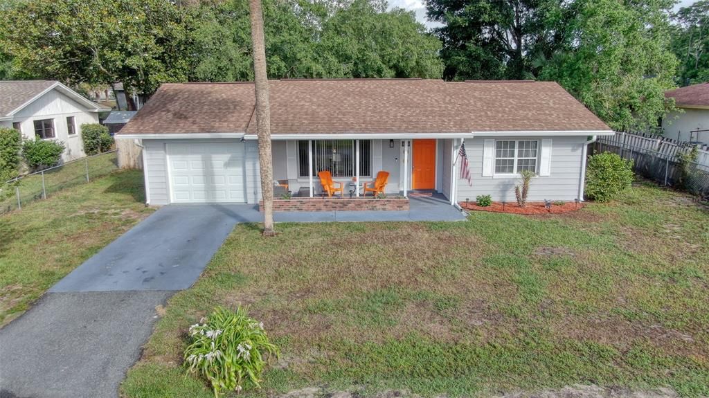 For Sale: $214,900 (2 beds, 2 baths, 1259 Square Feet)