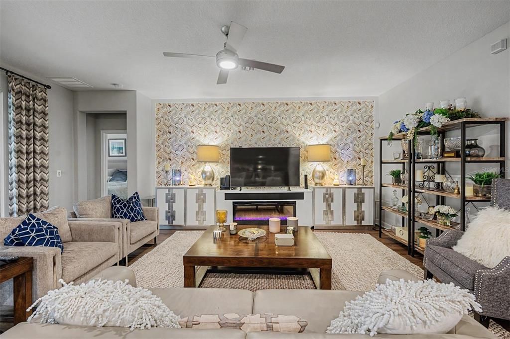 For Sale: $499,000 (2 beds, 2 baths, 1951 Square Feet)