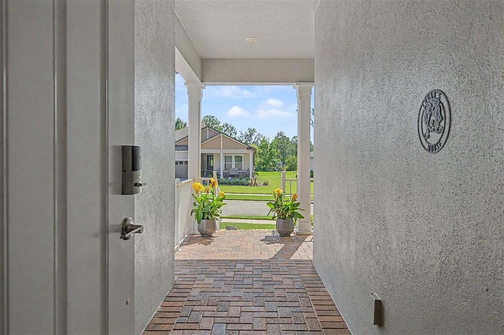 For Sale: $499,000 (2 beds, 2 baths, 1951 Square Feet)