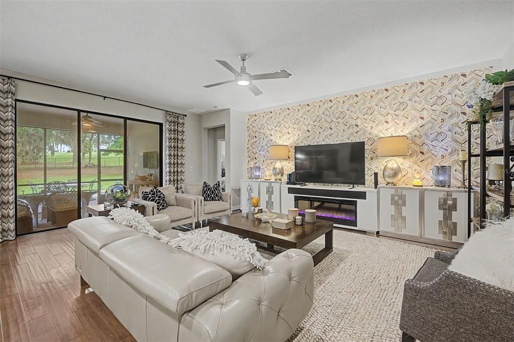 For Sale: $499,000 (2 beds, 2 baths, 1951 Square Feet)