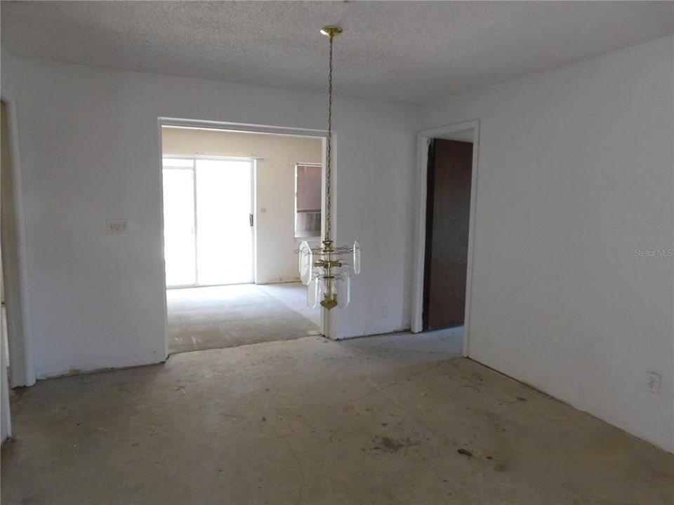 For Sale: $379,900 (4 beds, 2 baths, 2233 Square Feet)