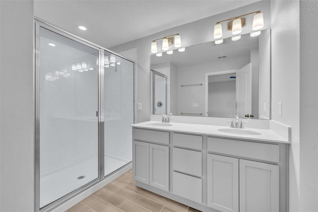 For Rent: $2,495 (4 beds, 3 baths, 1762 Square Feet)