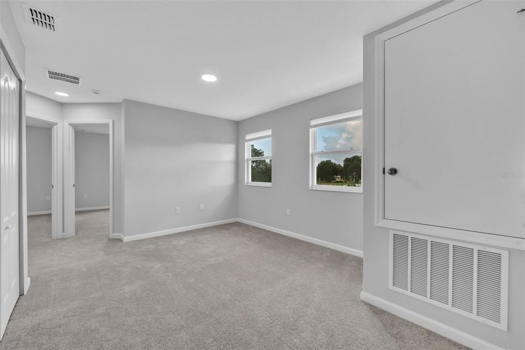 For Rent: $2,495 (4 beds, 3 baths, 1762 Square Feet)