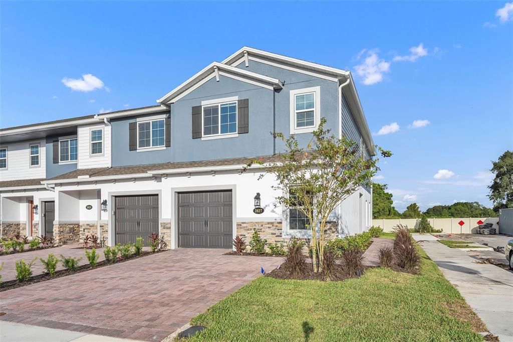 For Rent: $2,495 (4 beds, 3 baths, 1762 Square Feet)