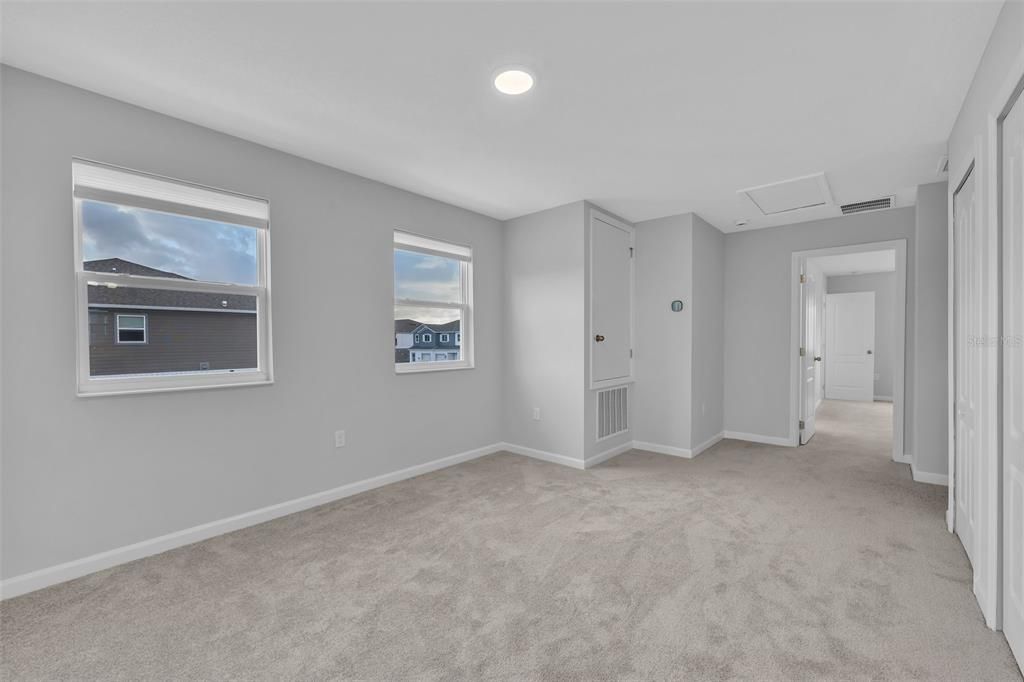 For Rent: $2,495 (4 beds, 3 baths, 1762 Square Feet)