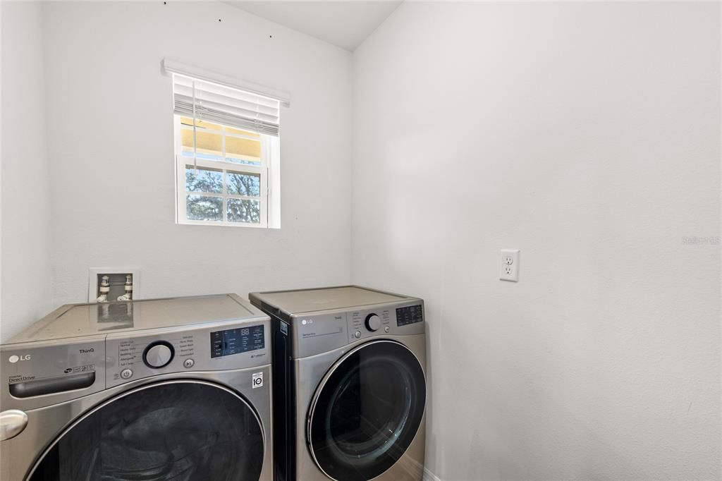 For Sale: $295,000 (3 beds, 2 baths, 1625 Square Feet)