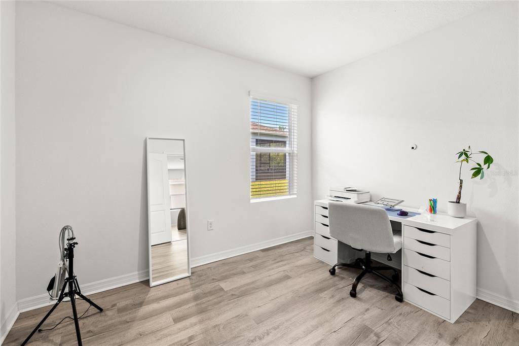 For Sale: $295,000 (3 beds, 2 baths, 1625 Square Feet)