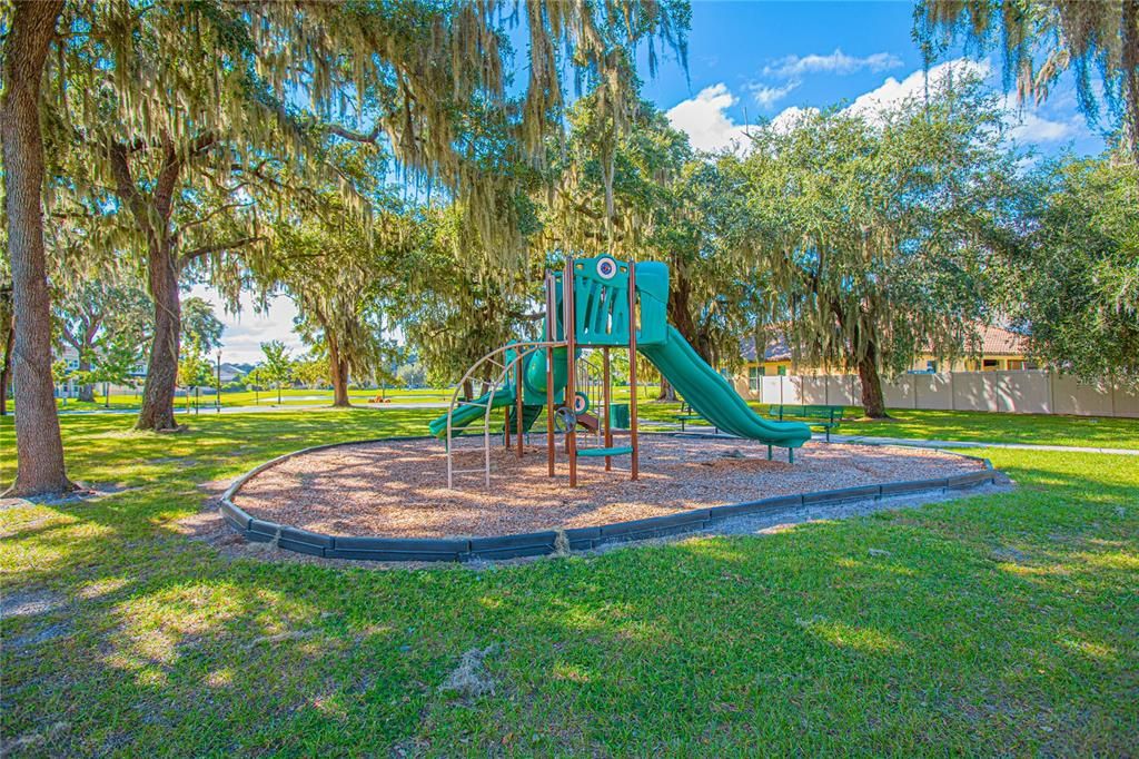 En Venta: $780,000 (6 camas, 4 baños, 4456 Pies cuadrados)