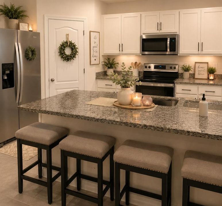 For Sale: $475,000 (5 beds, 3 baths, 2398 Square Feet)