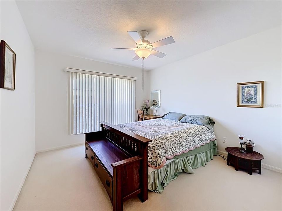 For Sale: $229,500 (2 beds, 2 baths, 1572 Square Feet)