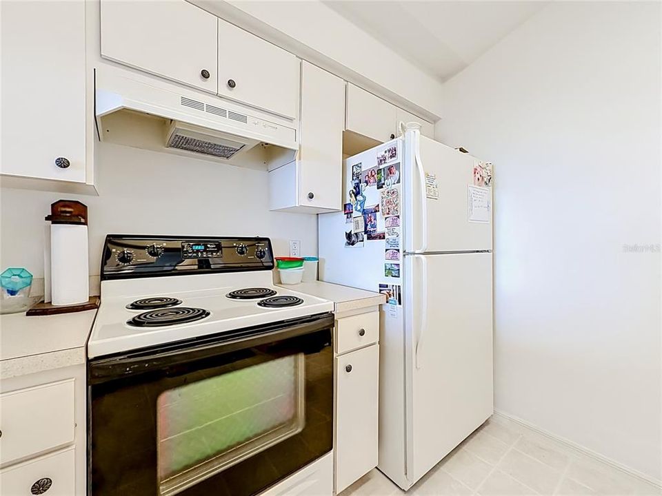 For Sale: $229,500 (2 beds, 2 baths, 1572 Square Feet)