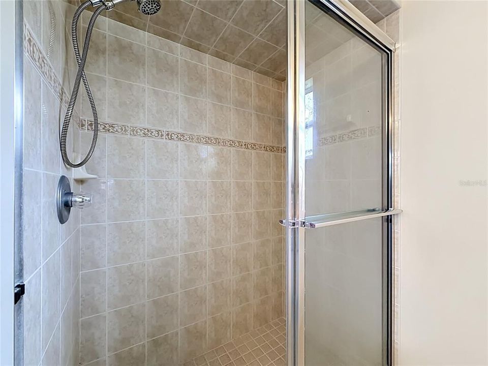 For Sale: $229,500 (2 beds, 2 baths, 1572 Square Feet)